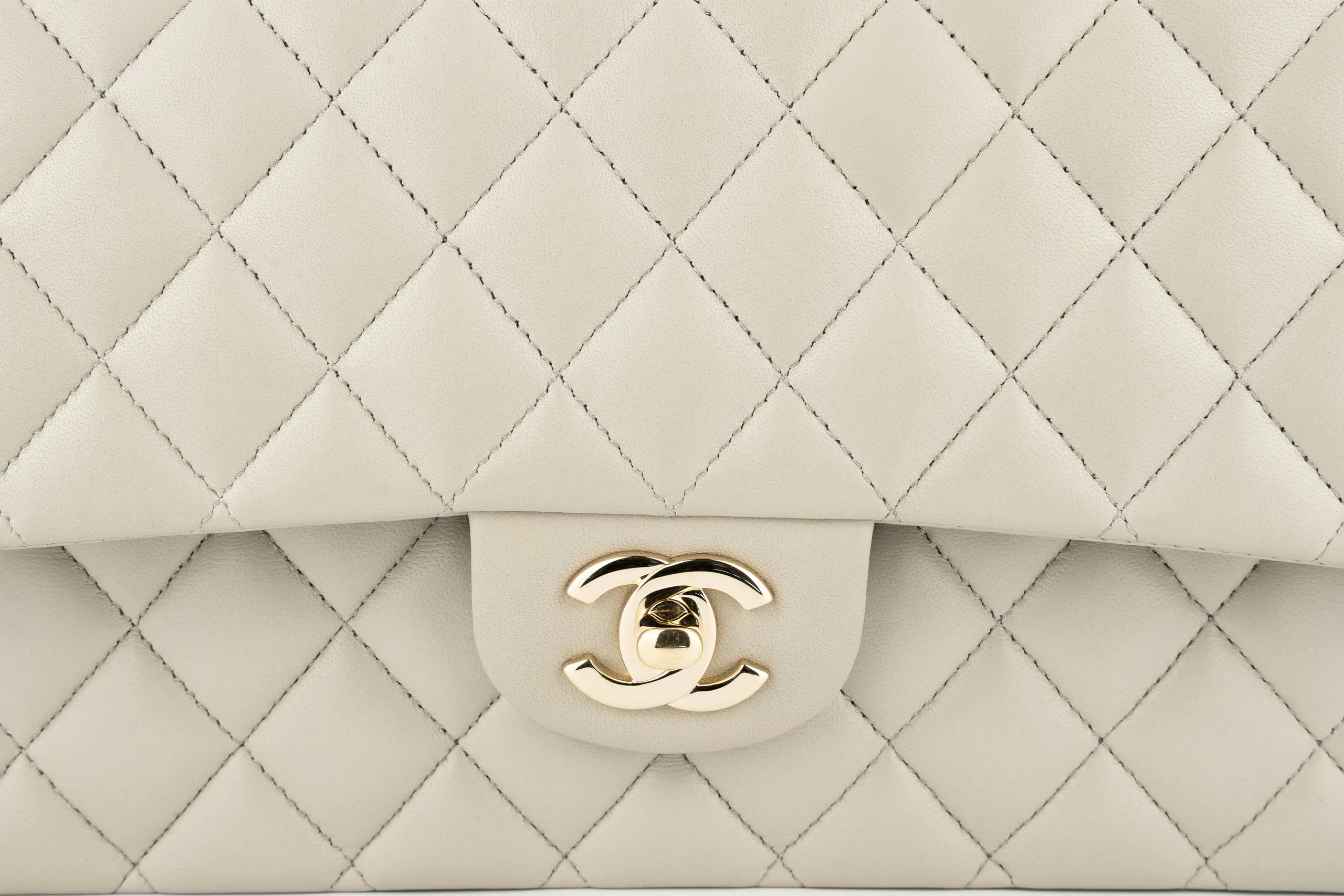 Chanel Med Classic Flap Lambskin Grey GHW